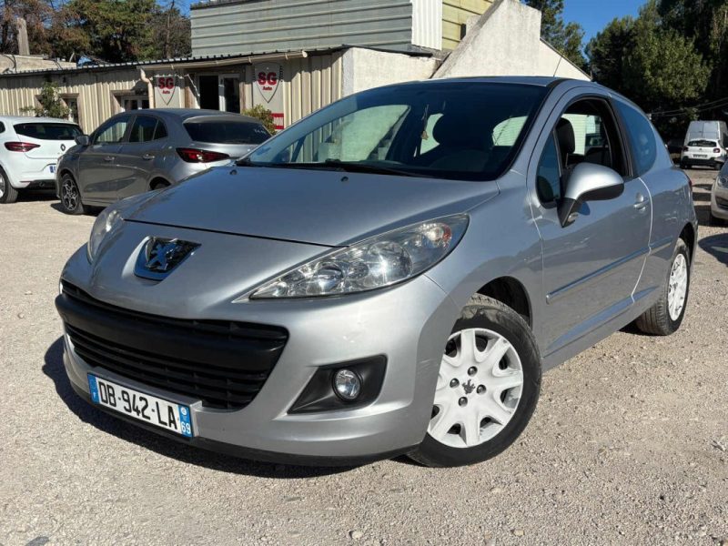 PEUGEOT 207 2013
