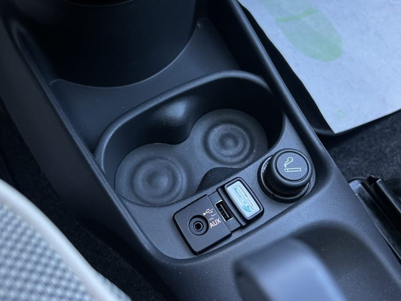 FIAT 500 II LOUNGE 1.2 69 Cv TOIT PANORAMIQUE APPLE CARPLAY & ANDROID CRIT AIR 1 - GARRANTIE 1 AN