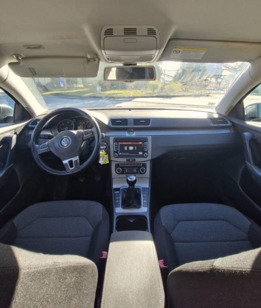 VOLKSWAGEN PASSAT 1.6 TDI 105ch BlueMotion Technology FAP Carat 2011