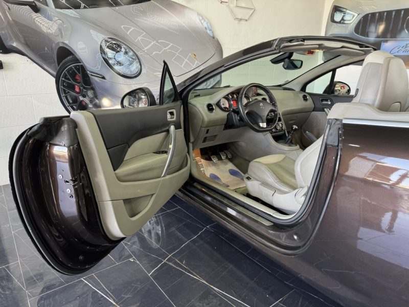 PEUGEOT 308 2011 2.0 HDi Sport Pack