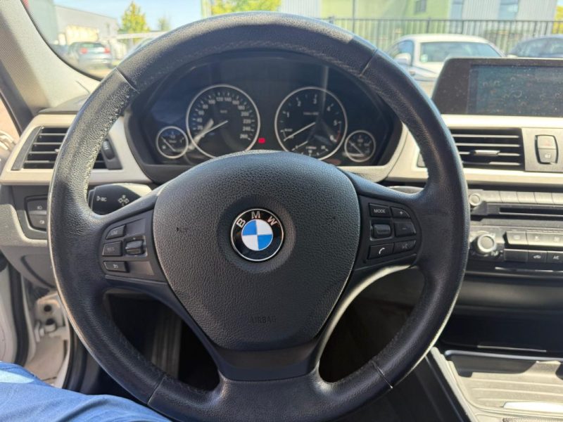 BMW 316 D 116CH LOUNGE