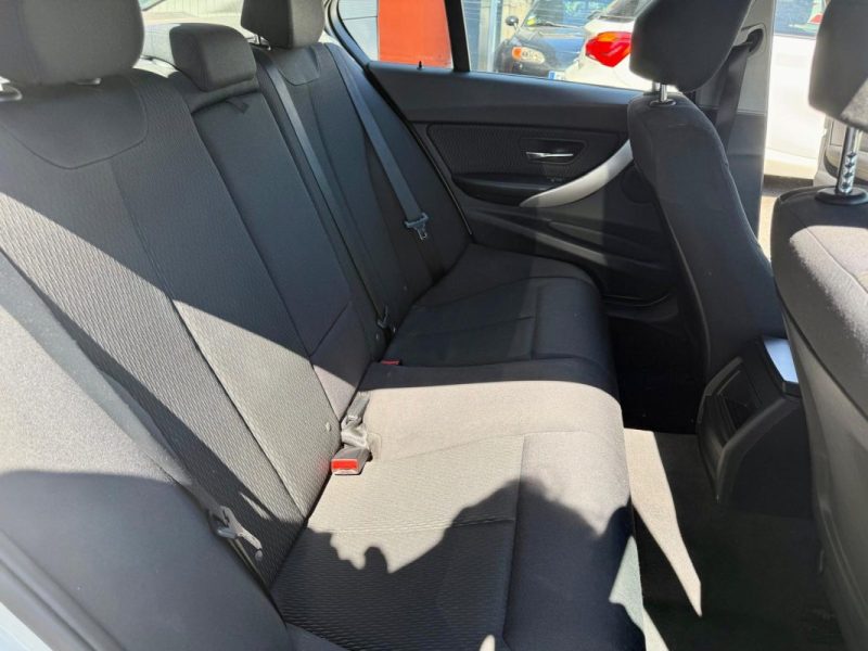 BMW 316 D 116CH LOUNGE