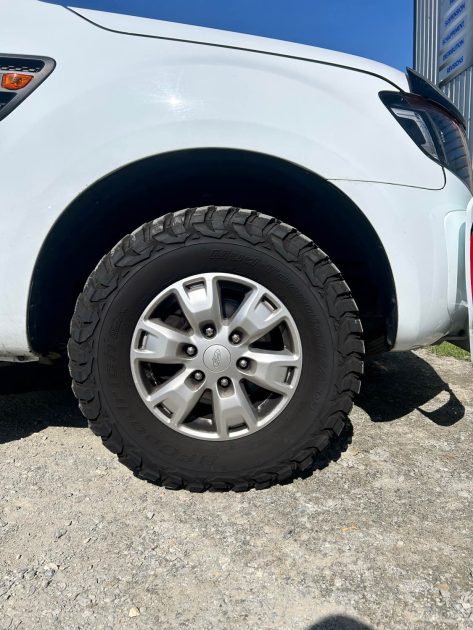 FORD RANGER DEPANNEUSE 2.2 DIESEL