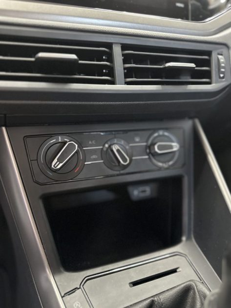 VOLKSWAGEN POLO Trendline 1.4 TDI 75ch Diesel / Entretien ok - Financement possible