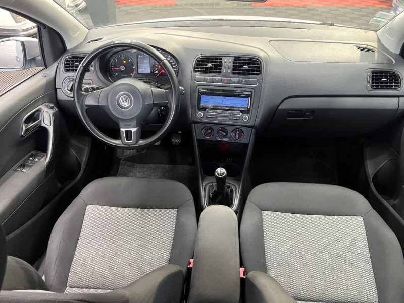 VOLKSWAGEN POLO 2010