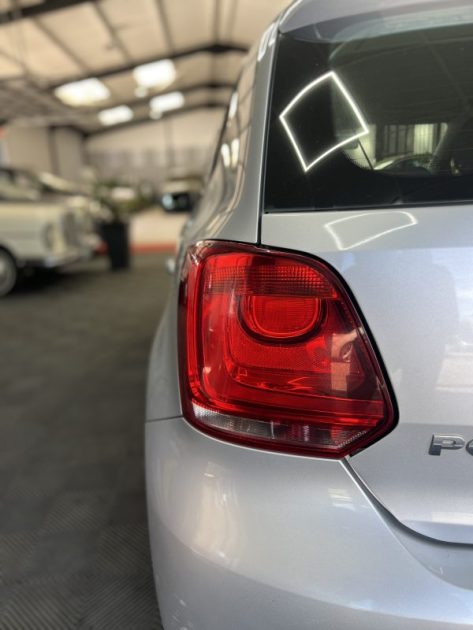 VOLKSWAGEN POLO 2010