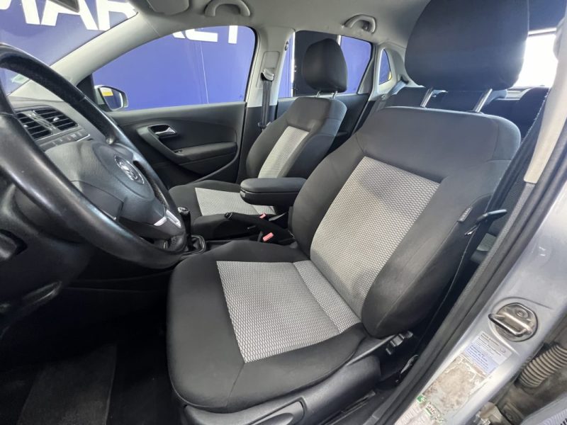 VOLKSWAGEN POLO 2010