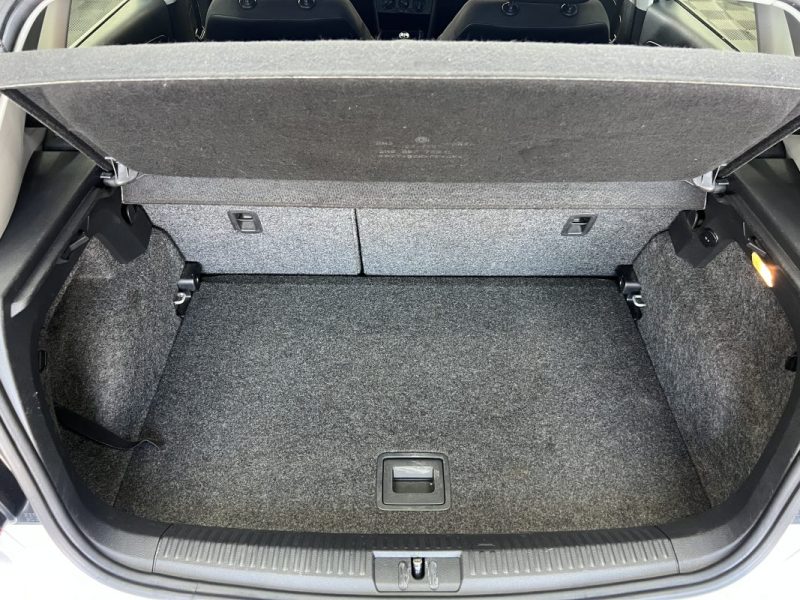 VOLKSWAGEN POLO 2010