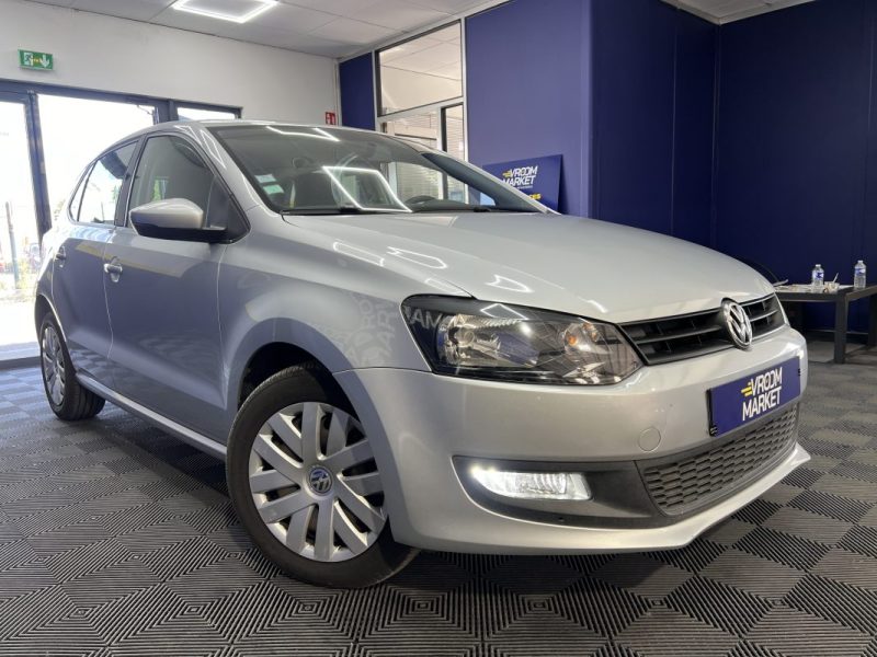 VOLKSWAGEN POLO 2010