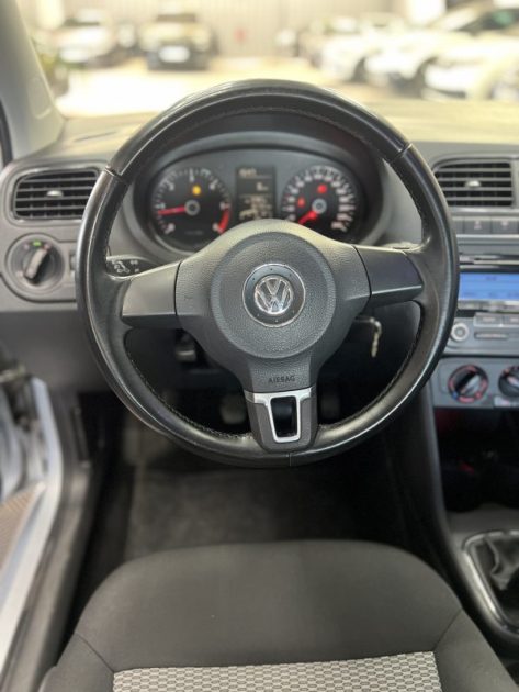 VOLKSWAGEN POLO 2010