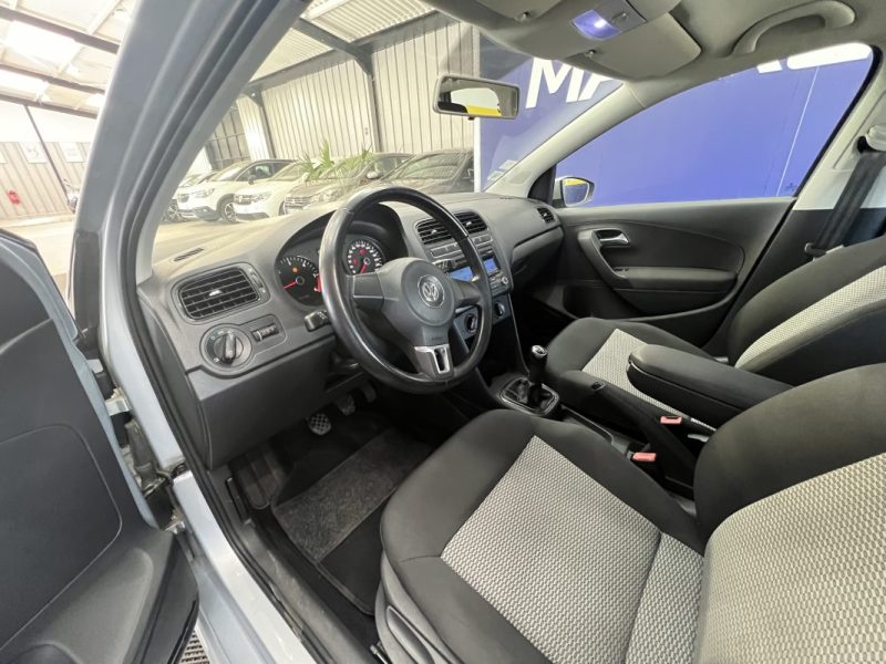 VOLKSWAGEN POLO 2010