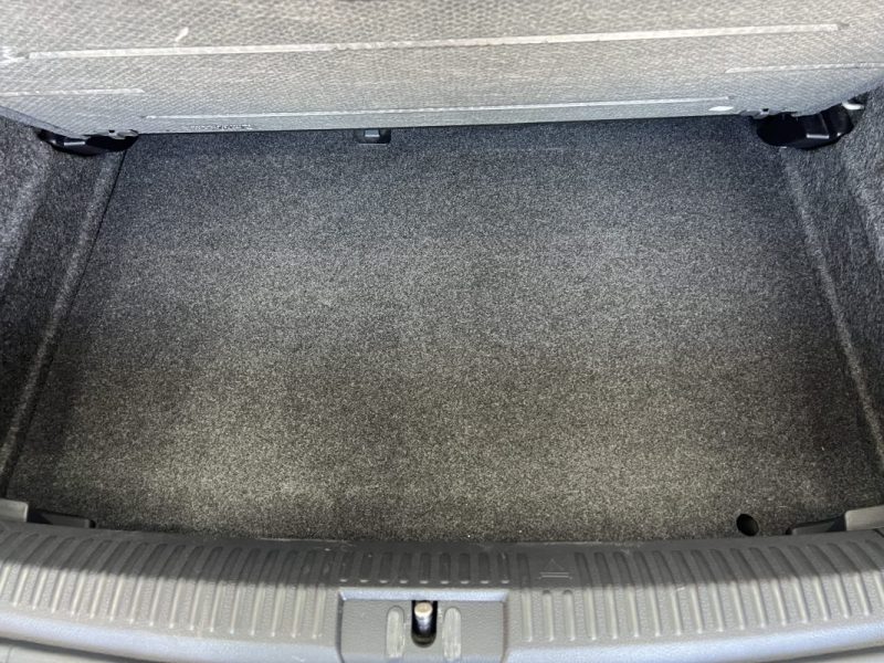 VOLKSWAGEN POLO 2010