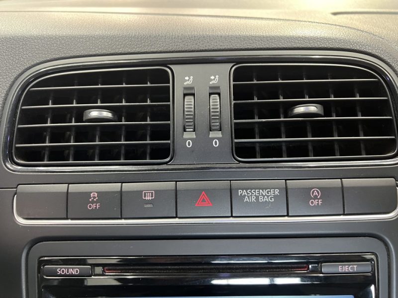 VOLKSWAGEN POLO 2010