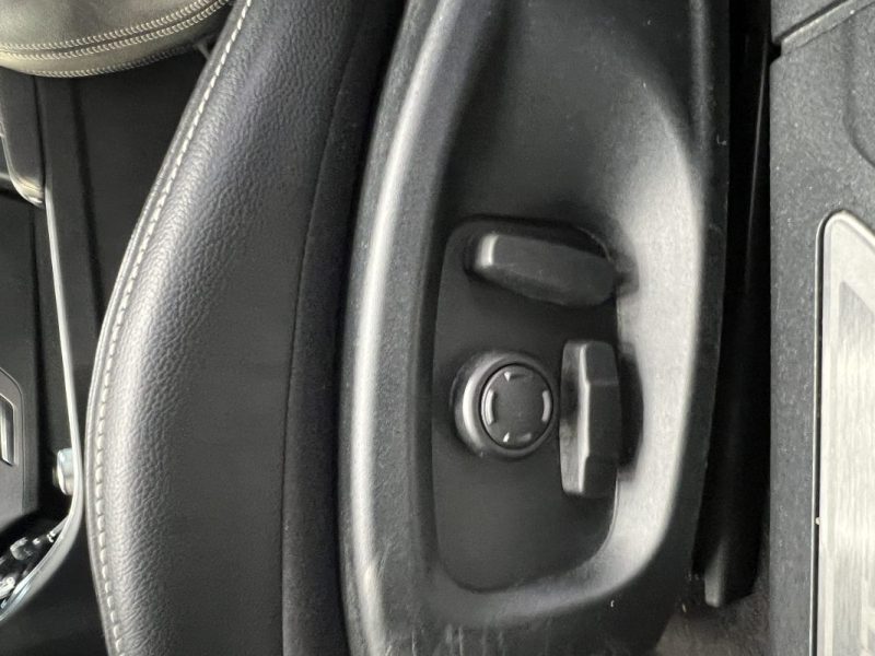 JAGUAR XF 2.0D 180ch R Sport BVA 8 2016