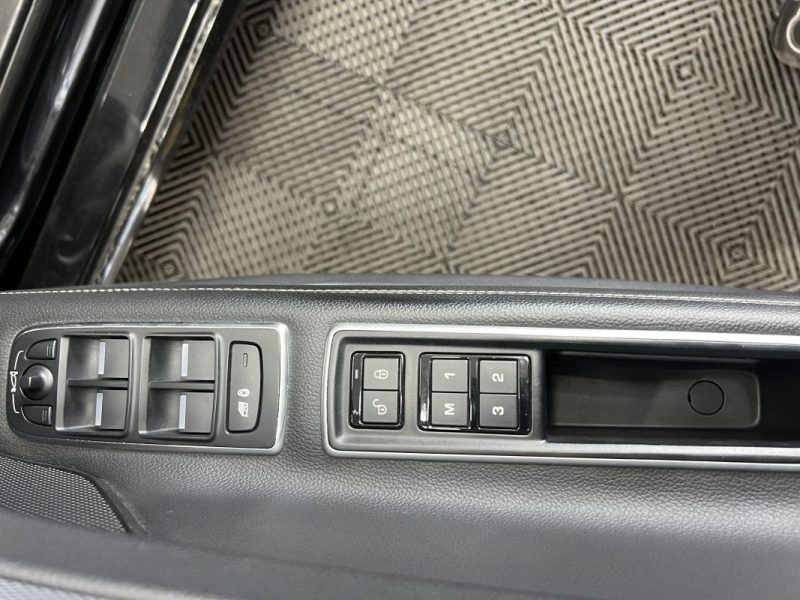 JAGUAR XF 2.0D 180ch R Sport BVA 8 2016