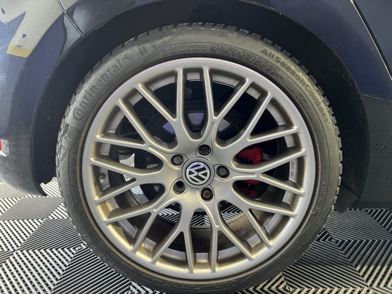 Volkswagen Golf 6 GTI 2.0 TSI 210 CH DSG6 5 portes - Toit ouvrant/Jantes 18/Sièges chauffants 2010