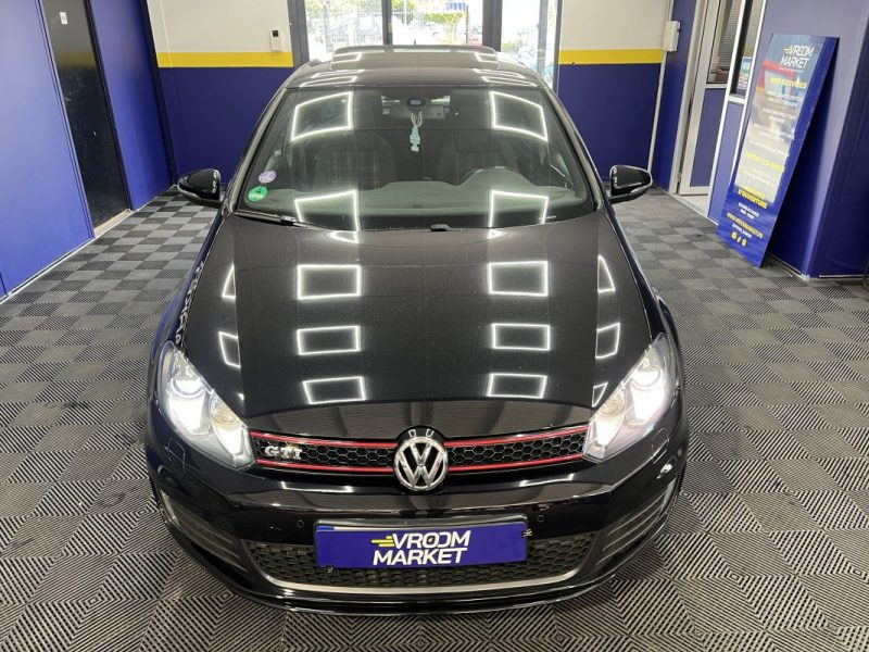 Volkswagen Golf 6 GTI 2.0 TSI 210 CH DSG6 5 portes - Toit ouvrant/Jantes 18/Sièges chauffants 2010