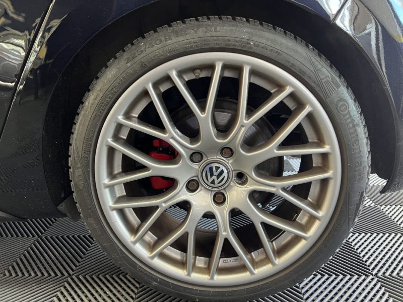 Volkswagen Golf 6 GTI 2.0 TSI 210 CH DSG6 5 portes - Toit ouvrant/Jantes 18/Sièges chauffants 2010