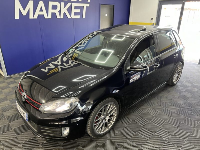 Volkswagen Golf 6 GTI 2.0 TSI 210 CH DSG6 5 portes - Toit ouvrant/Jantes 18/Sièges chauffants 2010