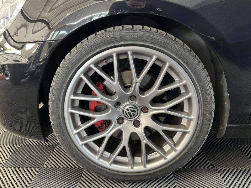 Volkswagen Golf 6 GTI 2.0 TSI 210 CH DSG6 5 portes - Toit ouvrant/Jantes 18/Sièges chauffants 2010