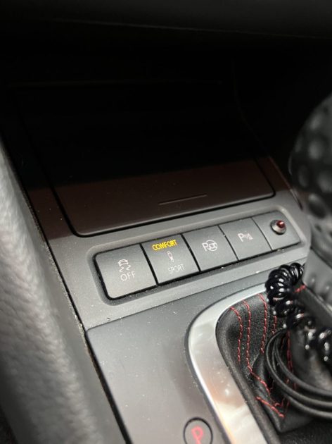 Volkswagen Golf 6 GTI 2.0 TSI 210 CH DSG6 5 portes - Toit ouvrant/Jantes 18/Sièges chauffants 2010