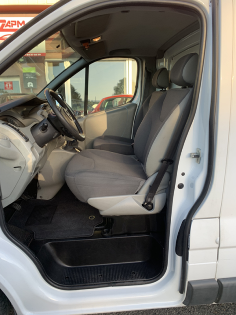 OPEL VIVARO 2008 CLIM ATTELAGE