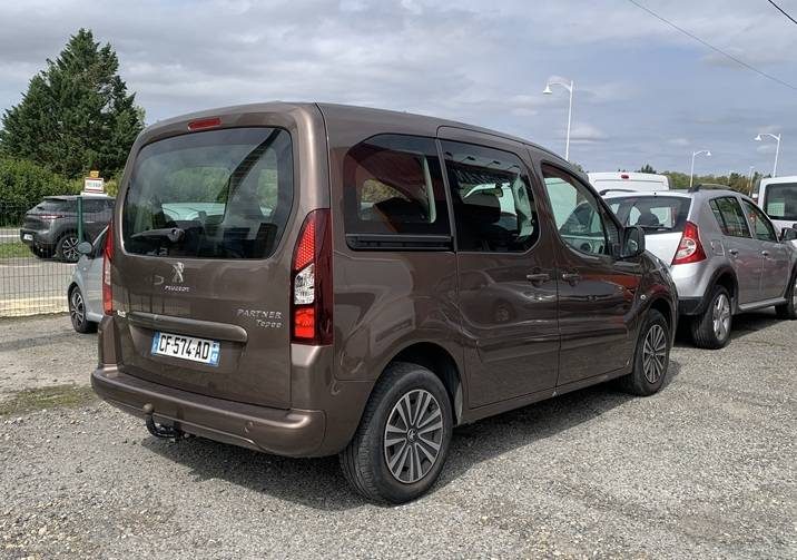 PEUGEOT PARTNER 2012