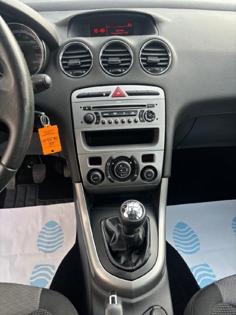 PEUGEOT 308 2009