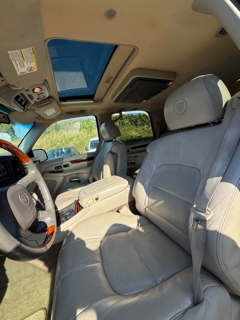 CADILLAC ESCALADE 2001
