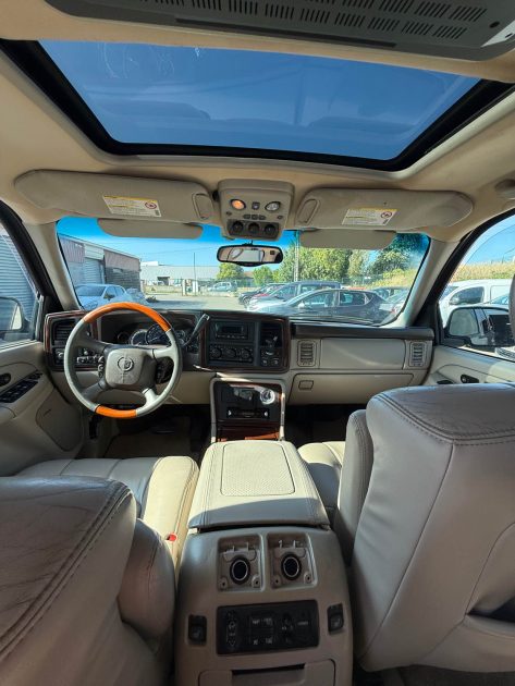 CADILLAC ESCALADE 2001