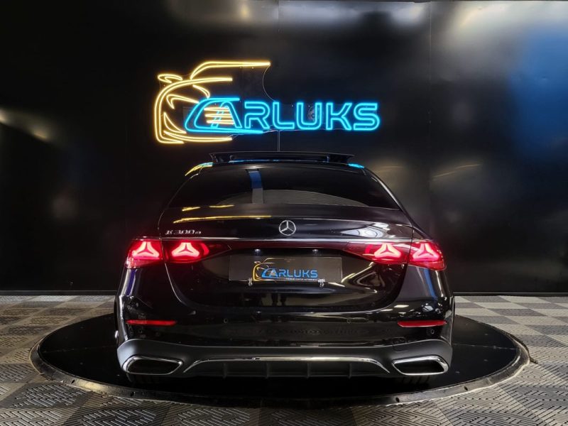 MERCEDES CLASSE E 300E 313CV AMG LINE 9G-Tronic / TOIT OUVRANT + DOUBLE ECRAN + BURMASTER /