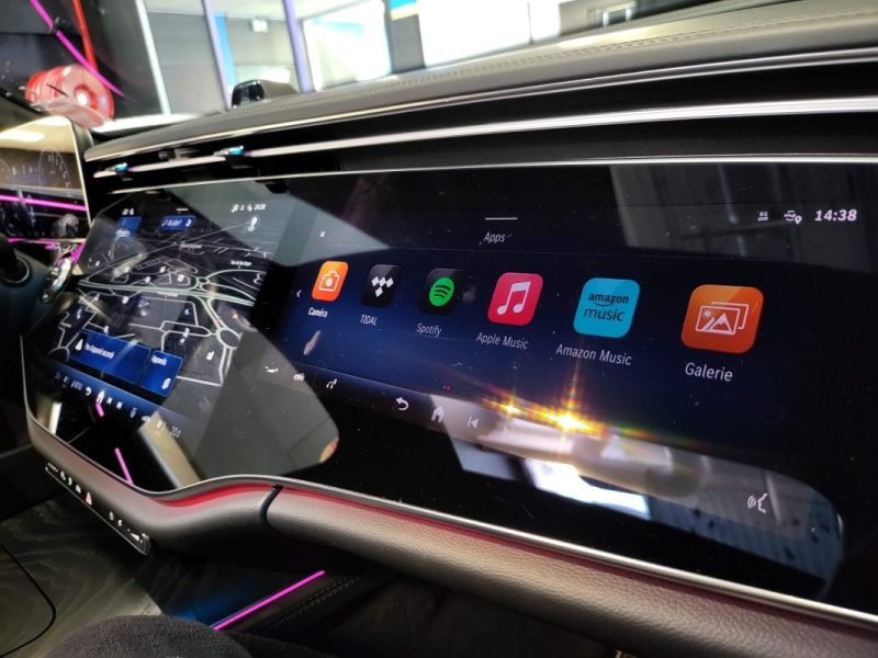 MERCEDES CLASSE E 300E 313CV AMG LINE 9G-Tronic / TOIT OUVRANT + DOUBLE ECRAN + BURMASTER /