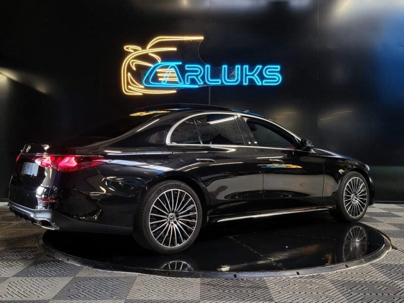 MERCEDES CLASSE E 300E 313CV AMG LINE 9G-Tronic / TOIT OUVRANT + DOUBLE ECRAN + BURMASTER /