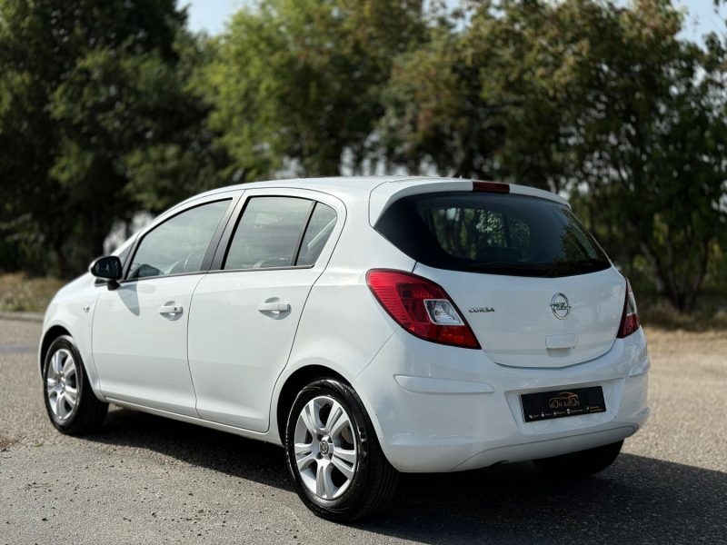 OPEL Corsa 1.2 85 ch Twinport Graphite - Clim / Régulateur /  semi-cuir / Révisée & Garantie 6 Mois.