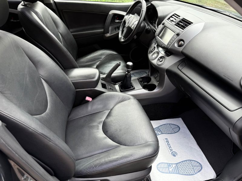 TOYOTA RAV4  III 2.2 D 4WD 177CH CLEAN POWER