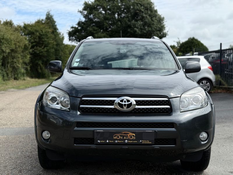 TOYOTA RAV4  III 2.2 D 4WD 177CH CLEAN POWER