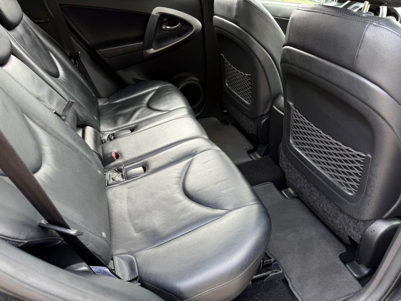 TOYOTA RAV4  III 2.2 D 4WD 177CH CLEAN POWER