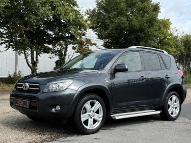 TOYOTA RAV4  III 2.2 D 4WD 177CH CLEAN POWER