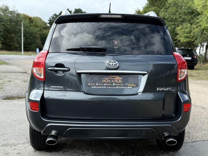 TOYOTA RAV4  III 2.2 D 4WD 177CH CLEAN POWER