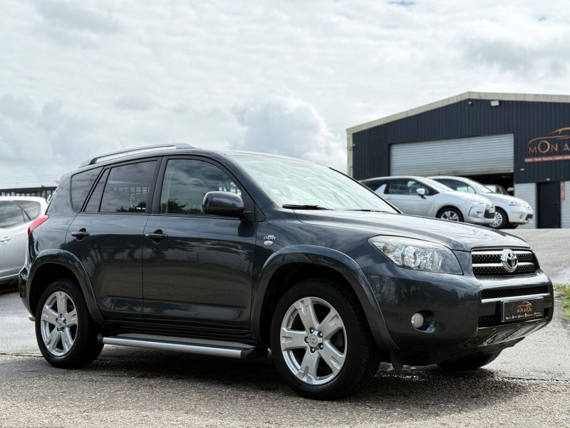 TOYOTA RAV4  III 2.2 D 4WD 177CH CLEAN POWER