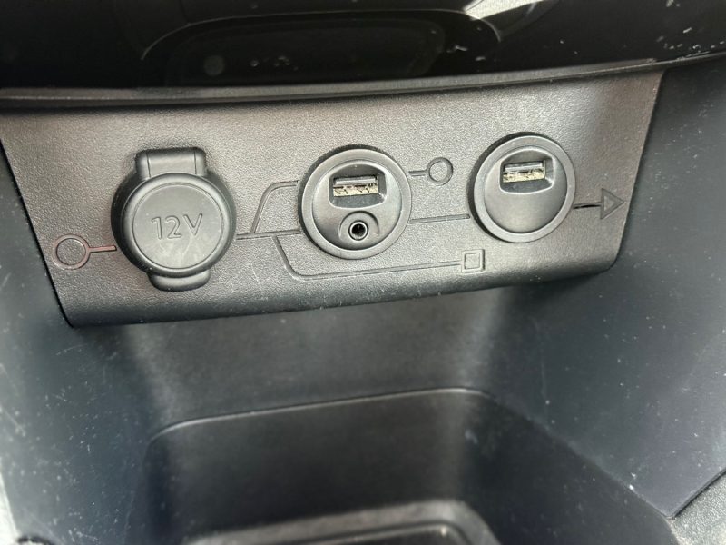 PEUGEOT 208 1.2 VTI 82CH BVM5 ACTIVE