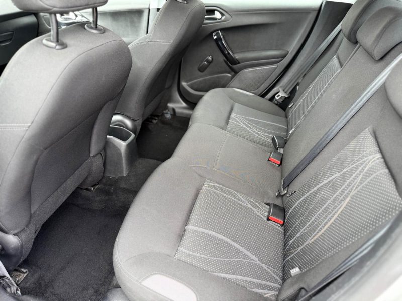 PEUGEOT 208 1.2 VTI 82CH BVM5 ACTIVE