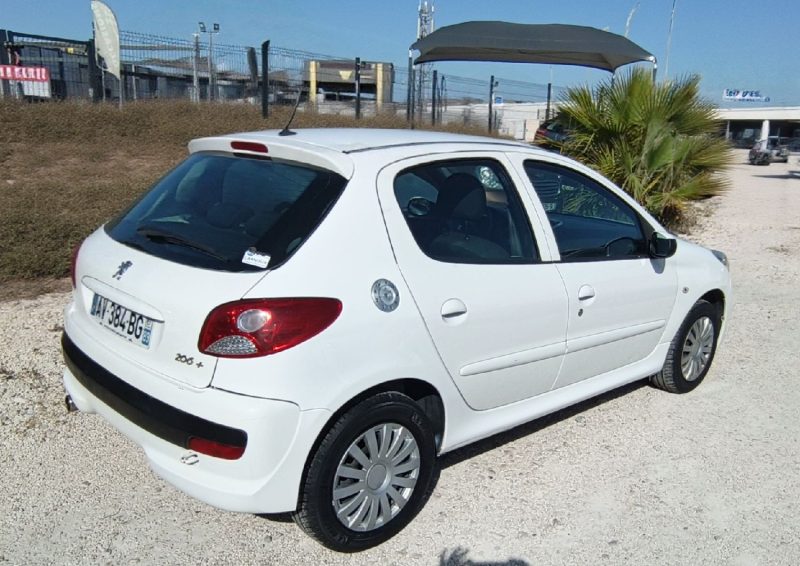 PEUGEOT 206+ 2010