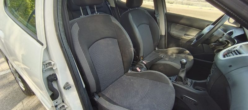 PEUGEOT 206+ 2010