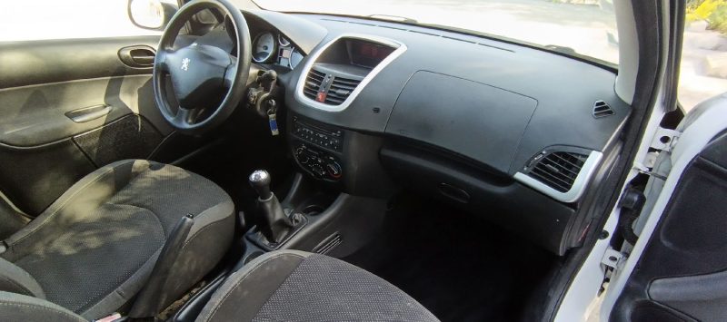 PEUGEOT 206+ 2010