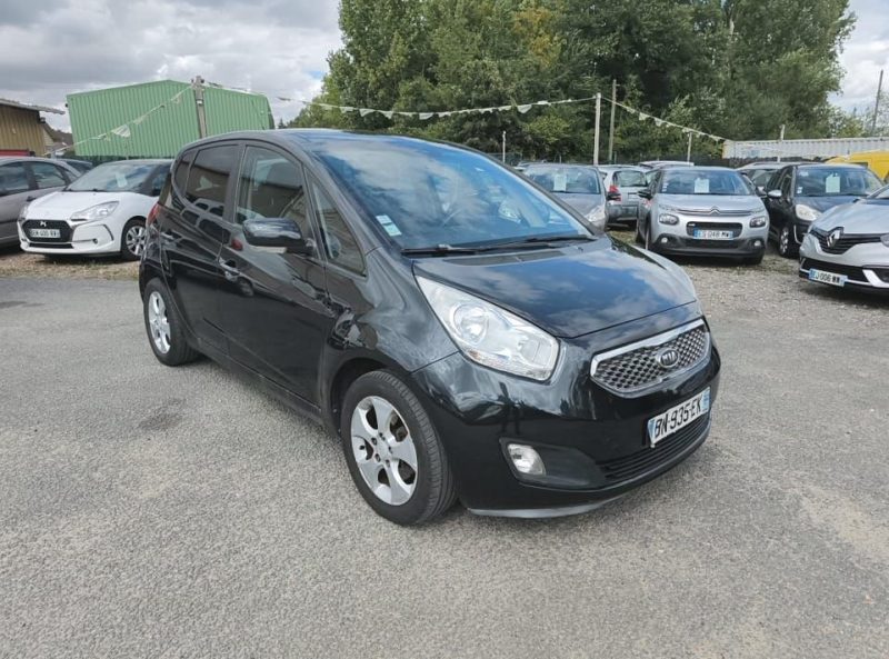 KIA VENGA 2011
