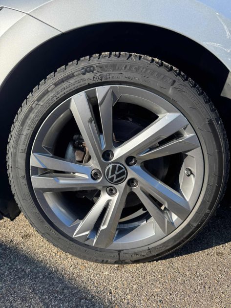 VOLKSWAGEN GOLF 2022