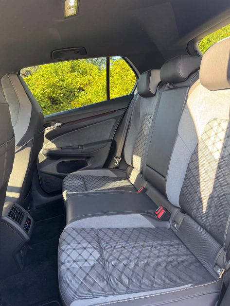 VOLKSWAGEN GOLF 2022