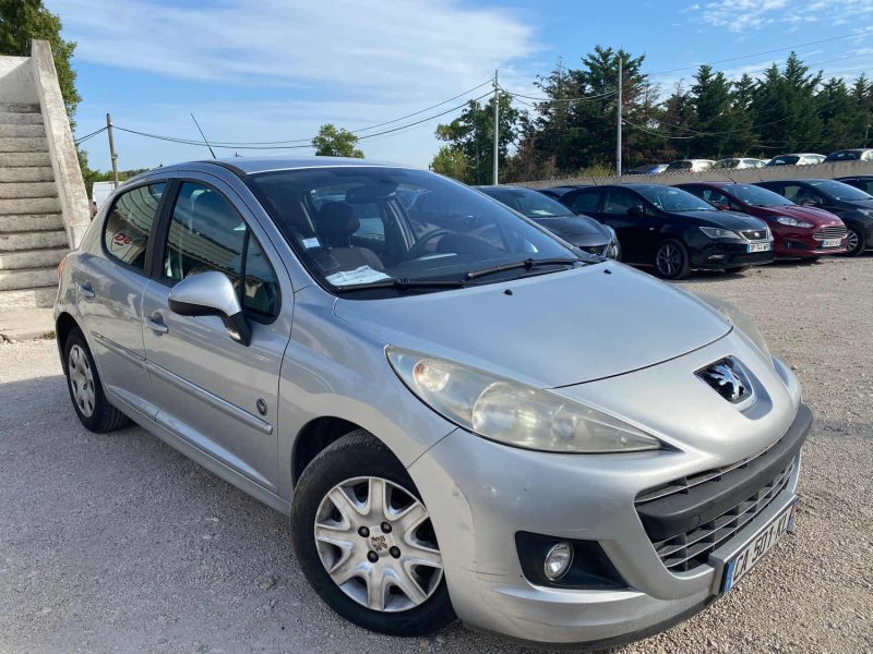 PEUGEOT 207 2012