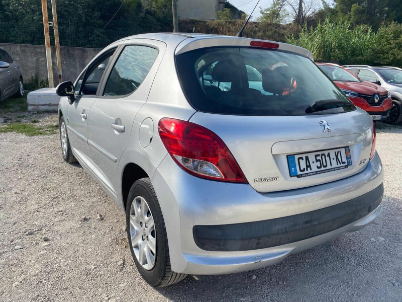 PEUGEOT 207 2012